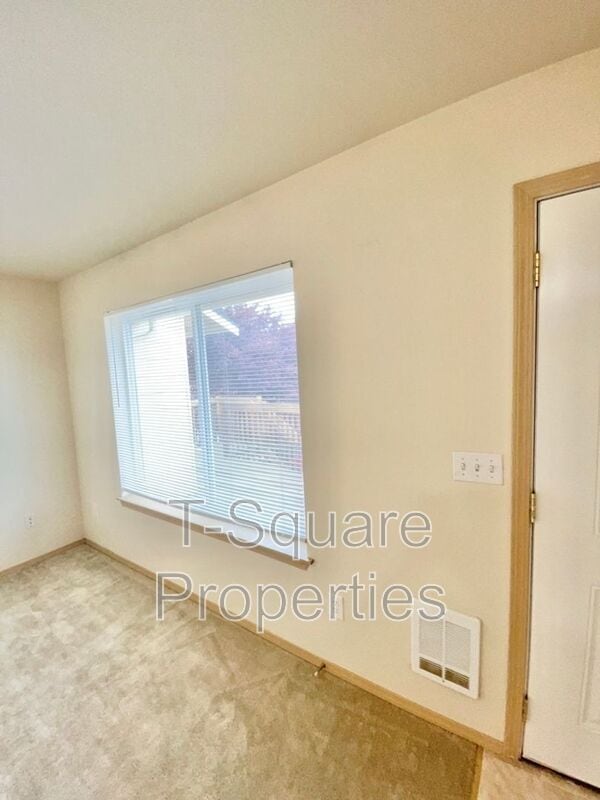 Photo - 717 Cedar Ave