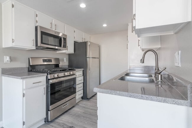 Photo - Citrus Grove Apartments