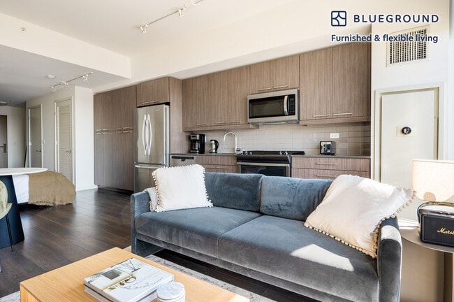 Photo - 730 W Couch Pl Unidad FL24-ID778