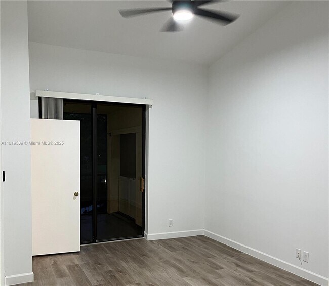 Photo - 4543 Carambola Cir S Unit 27268