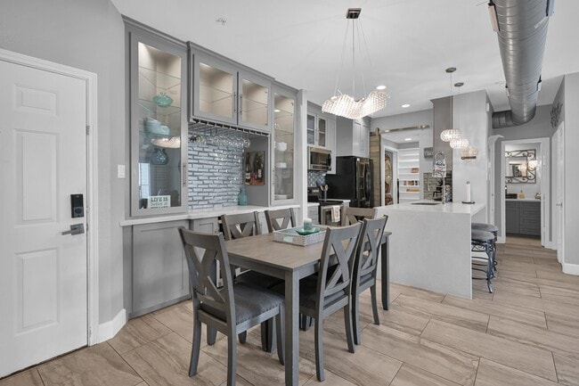 Building Photo - 12800 Melville Dr Unit B110