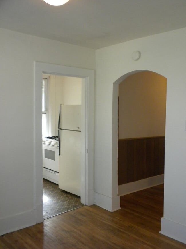 Photo - 1404 Bass Ave Unit Apt B