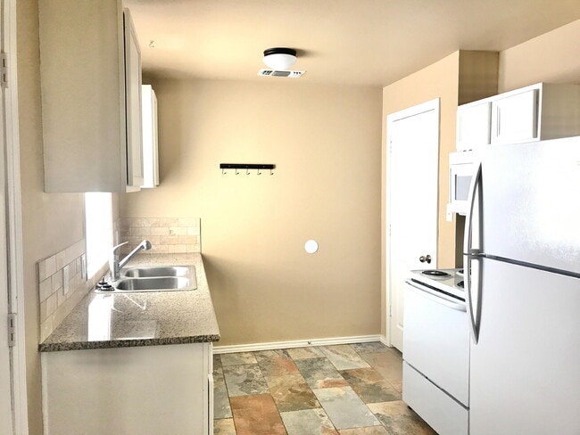 Photo - 1701 Avenue T