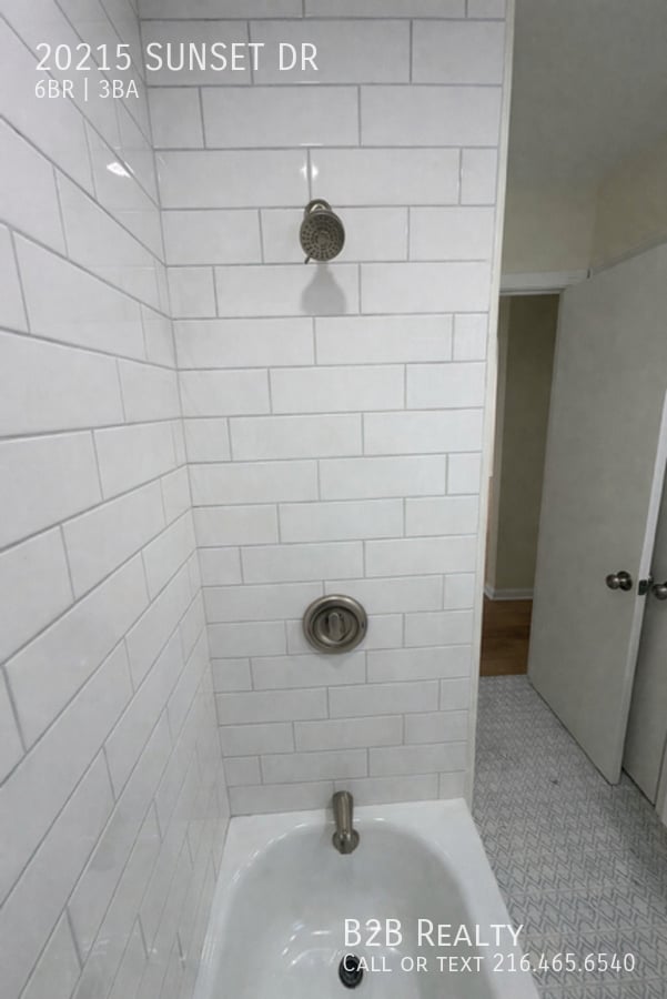 Photo - 20215 Sunset Dr