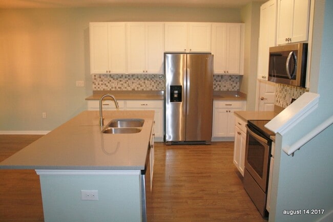 Photo - Large 3/3/2 Townhome Carrollwood