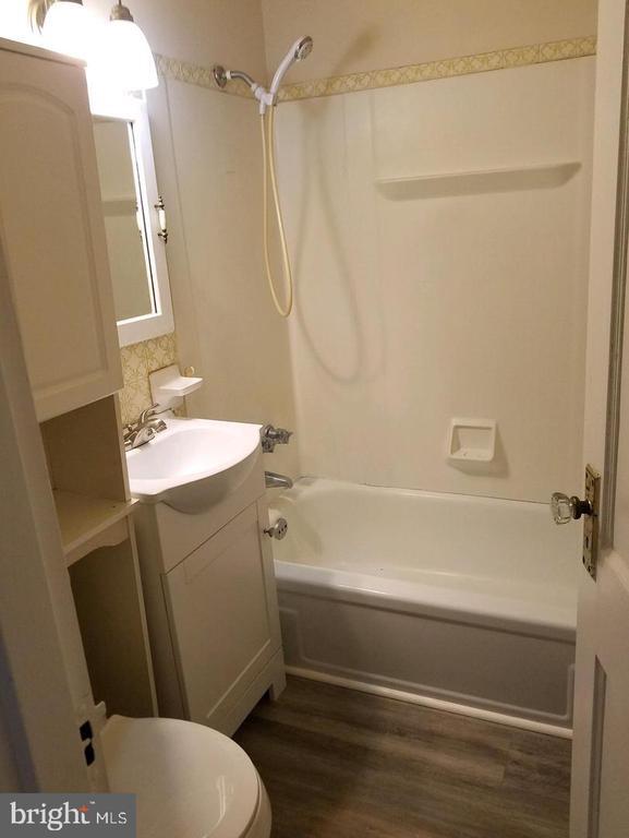 Photo - 3890 Glymont Crest Rd