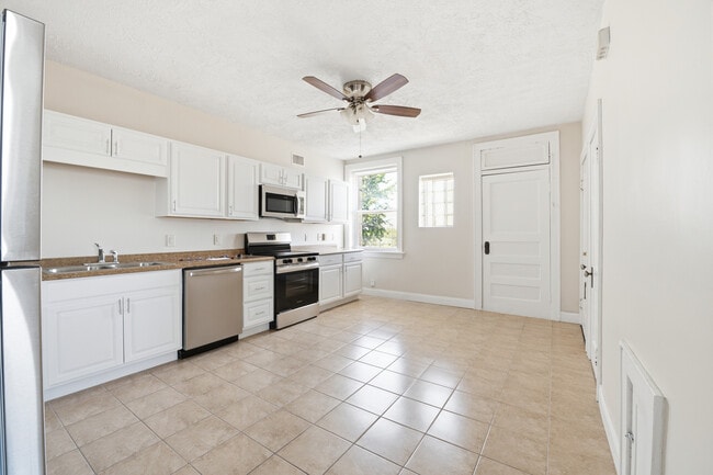 4916 Robert Ave Unit 4918