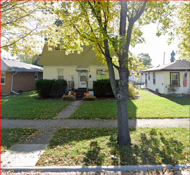 Building Photo - ARE YOU READY TO CALL OUR COMMUNITY - YOUR... Rental