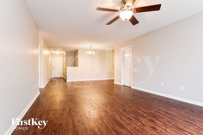Photo - 673 Loon Ln