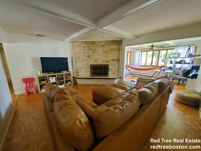 Photo - 20 Mossdale Rd