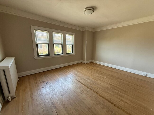 Photo - 2523-29 Webster