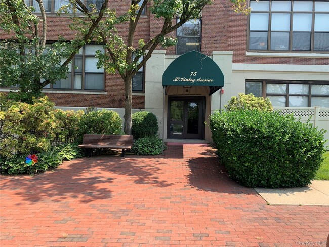 Building Photo - 75 McKinley Ave Unit B2-4