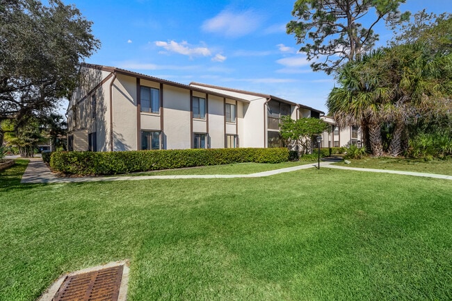 Photo - 1575 SW Silver Pine Way Unit 108g2