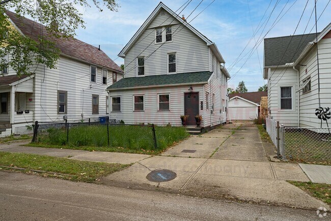 Building Photo - 1079 E 68th St Unit Upper Rental