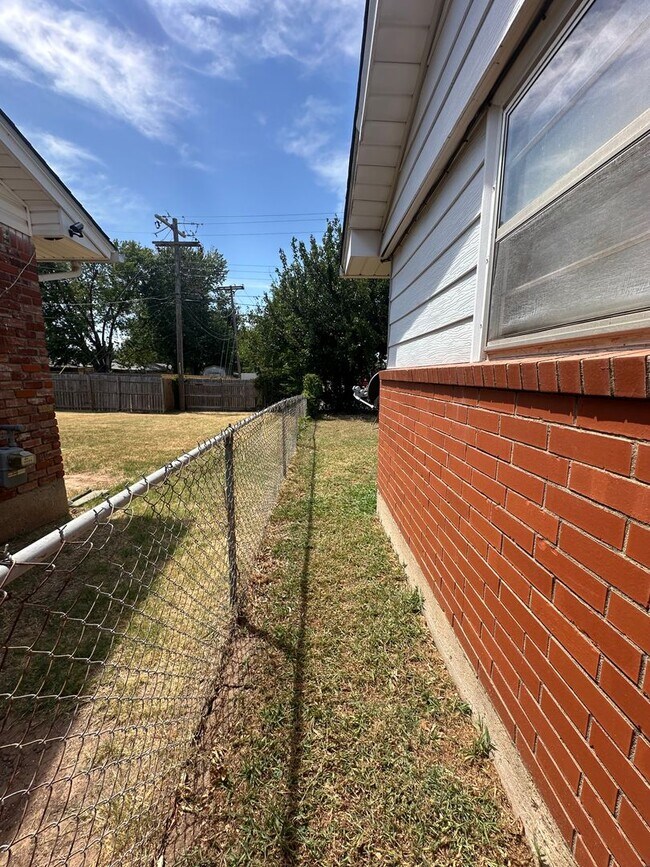 1101 Hampton Rd