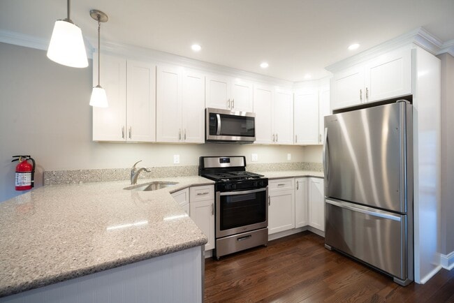 Photo - Cambridge Manor: In-Unit Washer & Dryer, Heat, Water, & Gas Included, and Cat & Dog Friendly