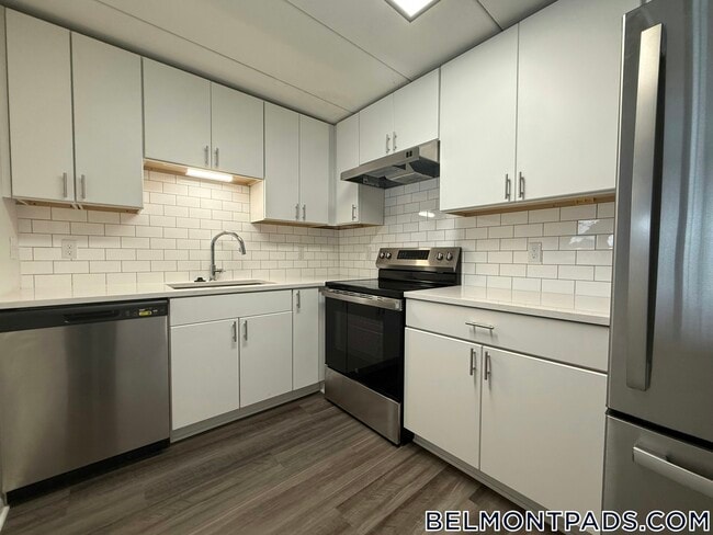 Building Photo - 55 Hill Rd Unit 303