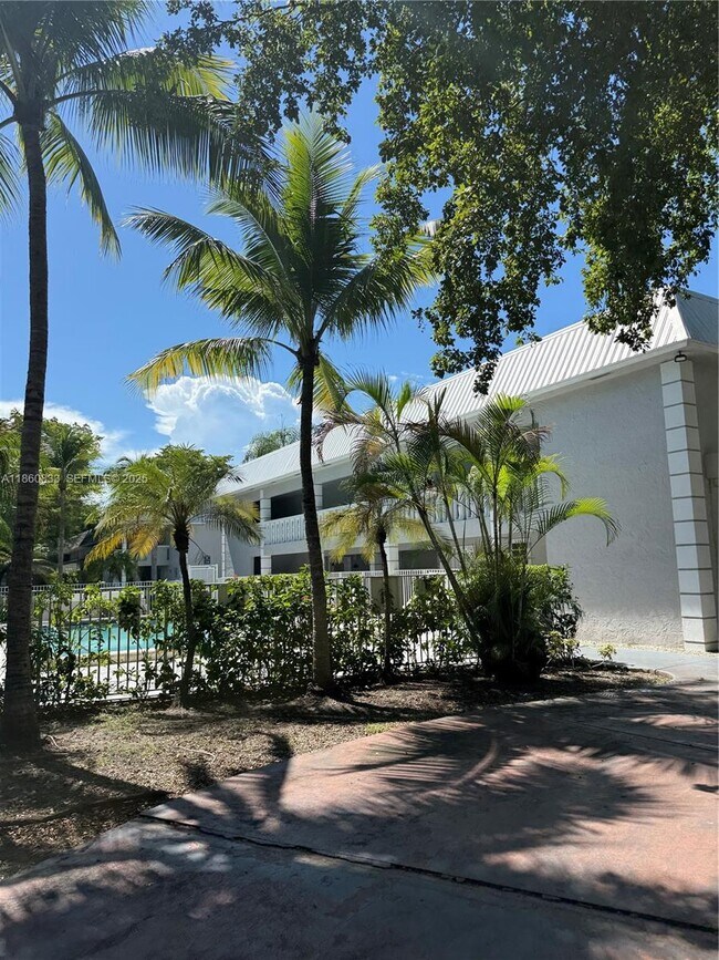 Photo - 17255 SW 95th Ave Unit 445