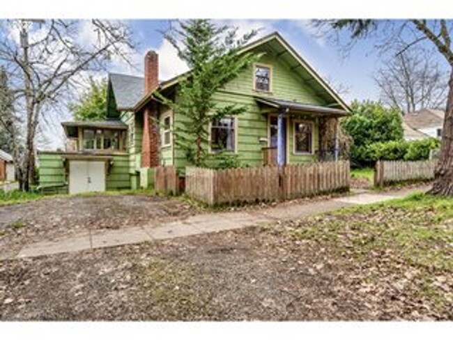 5BD/2BA Gorgeous Vintage Home in South Cam... - 5BD/2BA Gorgeous Vintage Home in South Cam...