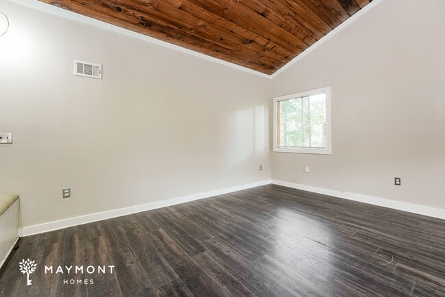 Photo - 863 Sage Ln NW