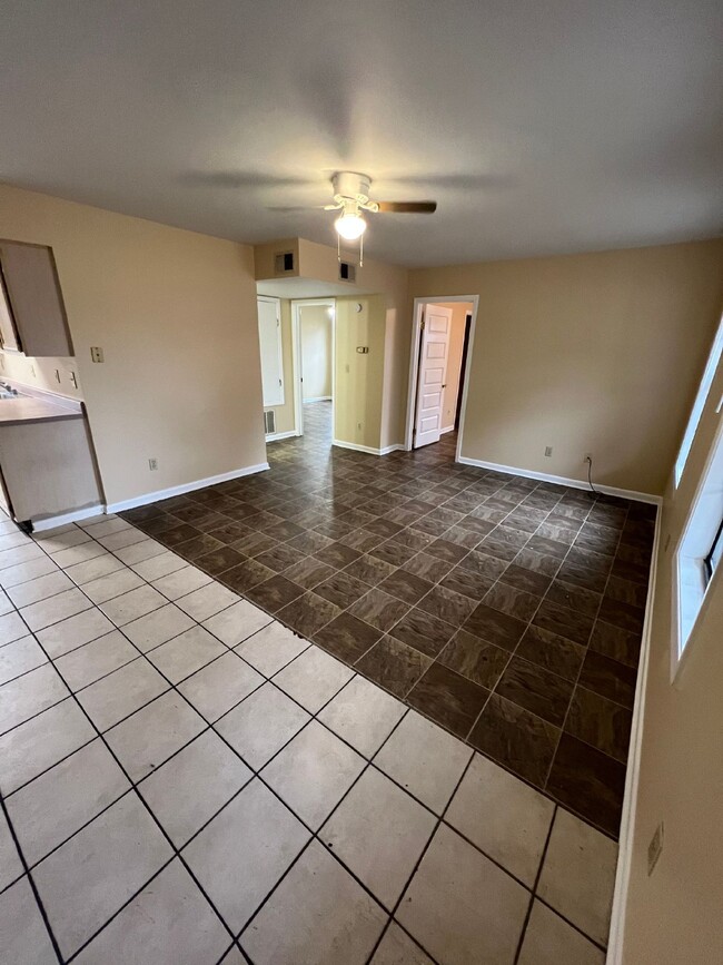 Photo - "Charming 2-Bedroom Retreat in Jonesboro – Cozy 750 Sq Ft Home Awaits!" Unit A