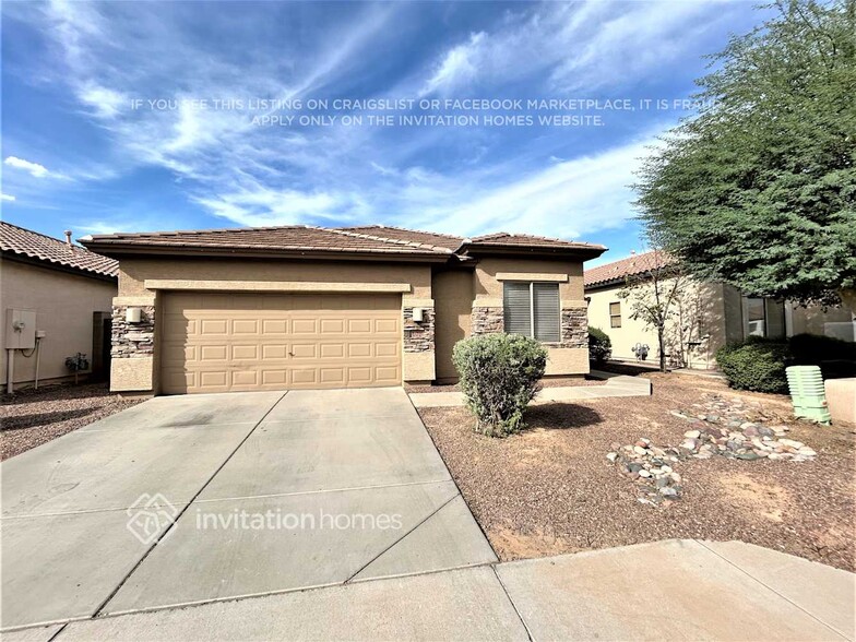 12532 W Cercado Ln