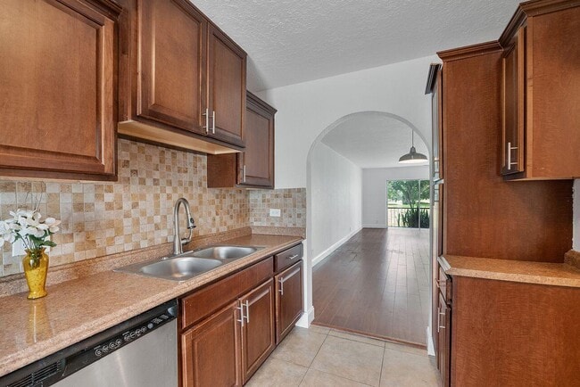 Photo - 6260 S Falls Cir Dr Unit 110