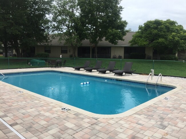 Forest Oaks Villas 55+