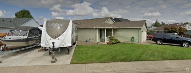 Building Photo - 2901 24th Ave SE Rental