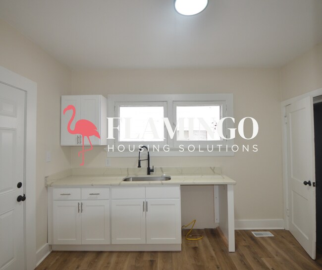 Photo - 82 S Sperling Ave