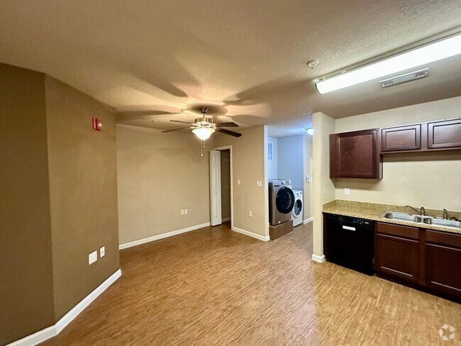 Building Photo - mbe766 Unit 104 Rental