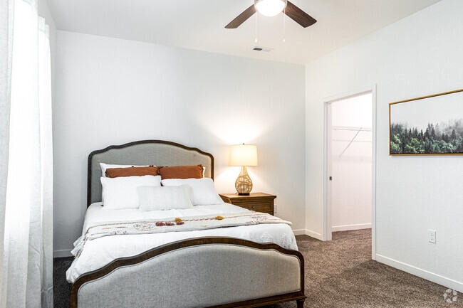 2BR, 2BA - 1108SF