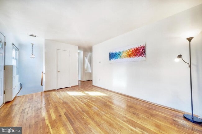 Photo - 14307 Bismark Ave