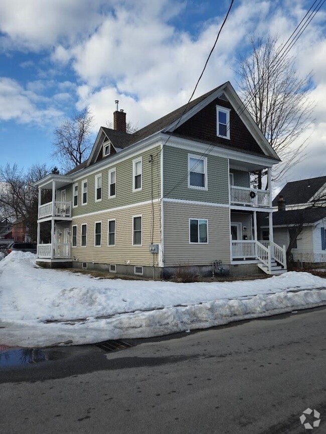 Building Photo - 31 Gilman St Rental