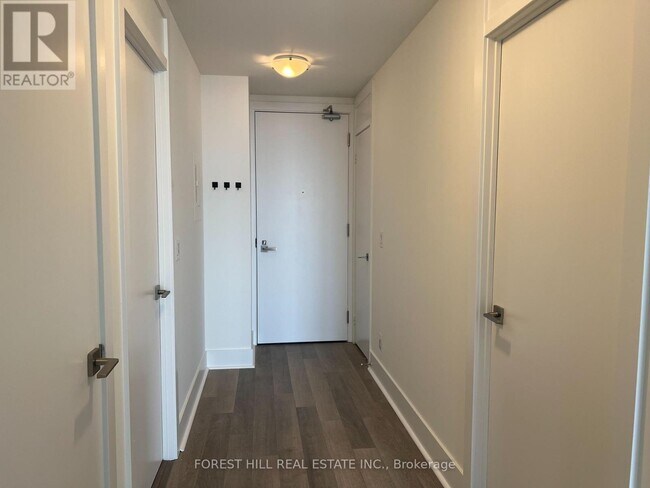 Photo - 32 Davenport Rd Unit 2105