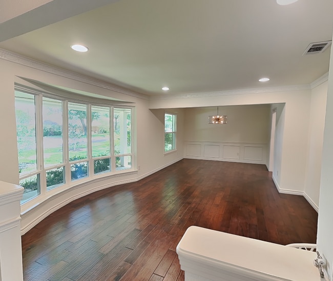 Photo - Style, Space & Sophistication in the Heart of Overton West!
