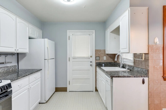 Photo - Maple Street