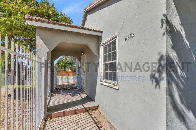 Photo - Charming 2-Bedroom Bungalow in Sacramento