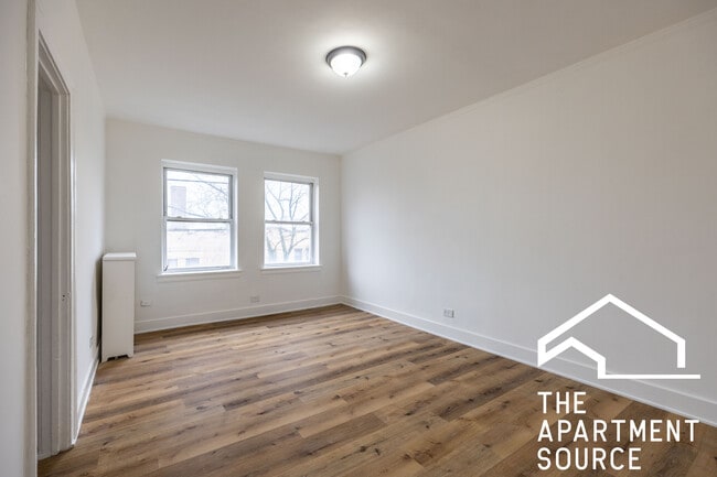 Photo - 6930 N Greenview Ave Unit 404