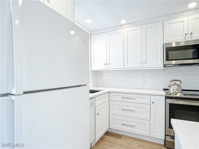 Photo - 180 Turtle Lake Ct Unit 206