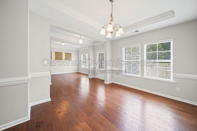 Photo - 1912 Madeira Cir