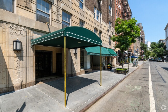 Photo - 45 Christopher St