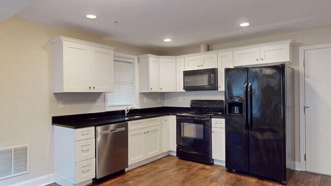 Photo - 60 Holworthy St Unit 7