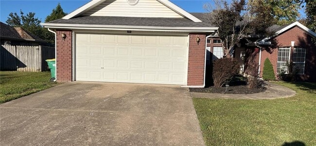 Photo - 281 Stein St