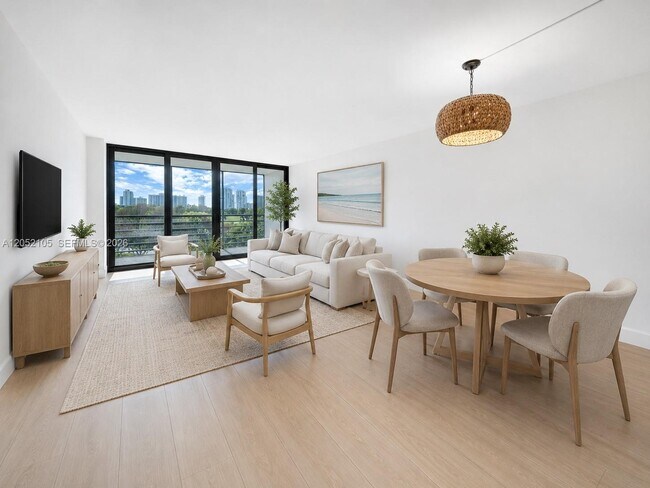 Building Photo - 20400 W Country Club Dr Unit 610