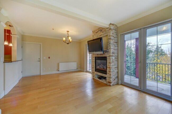 Photo - 1524 14th Ave S