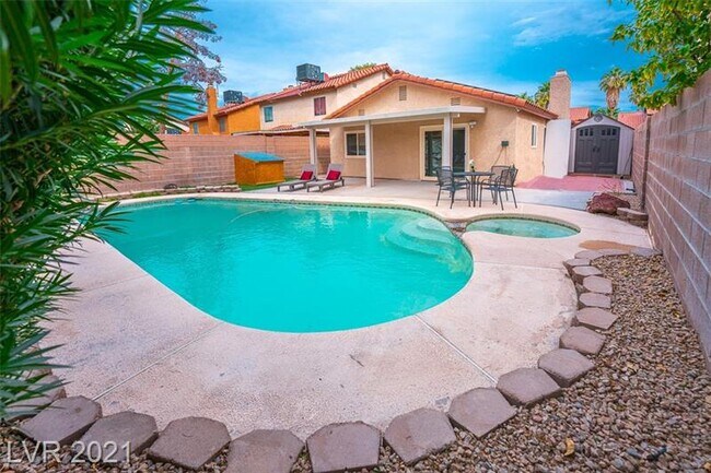 Photo - 375 Tierra St