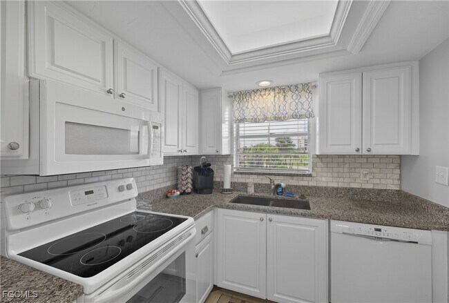 Photo - 16881 Davis Rd Unit 126