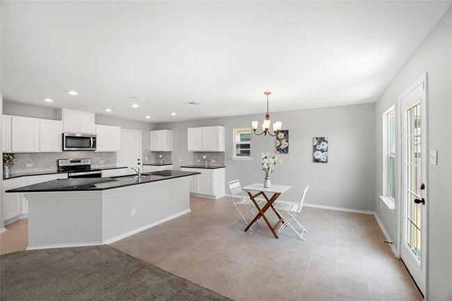 Photo - 117 W Point Way