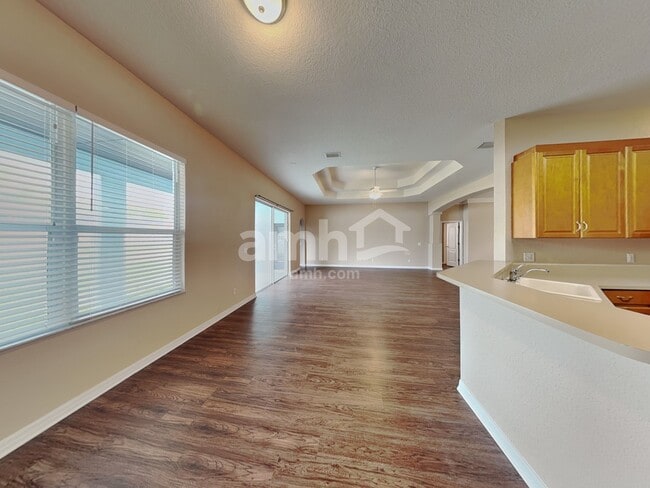 Photo - 9713 Wydella St